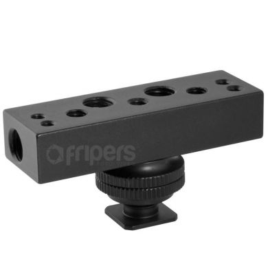 Grip for mounting accessories with thread or shoe FreePower